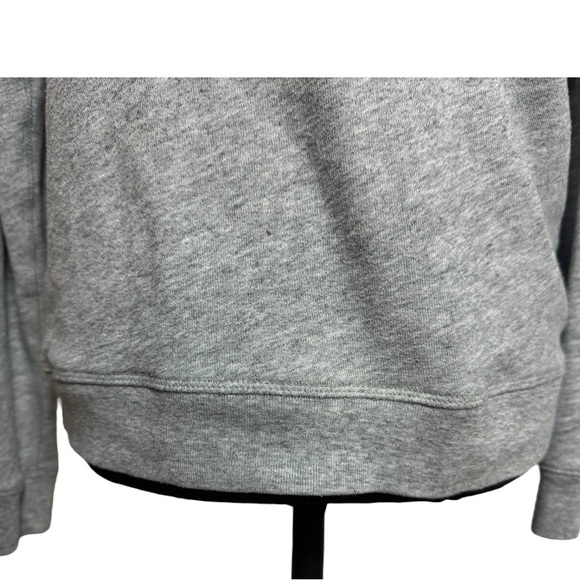 Levis Raglan Sweatshirt - Picture 9 of 11